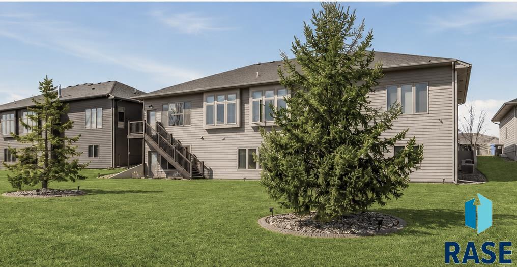 1224 S Monticello Ct