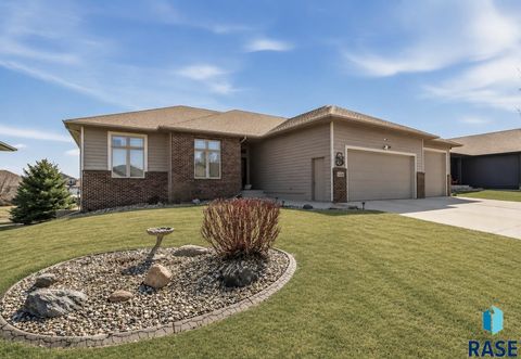 1224 S Monticello Ct Sioux Falls SD 57106