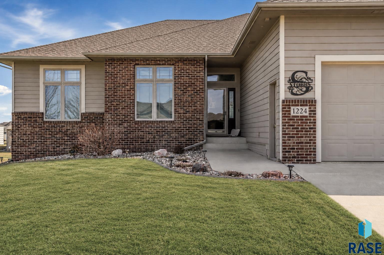 1224 S Monticello Ct