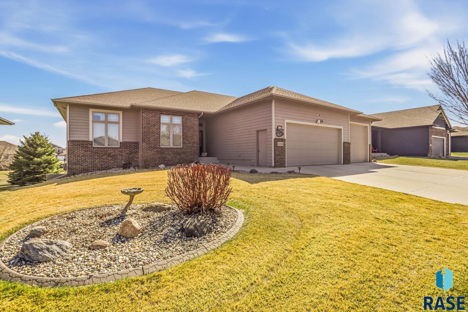 1224 S Monticello Ct