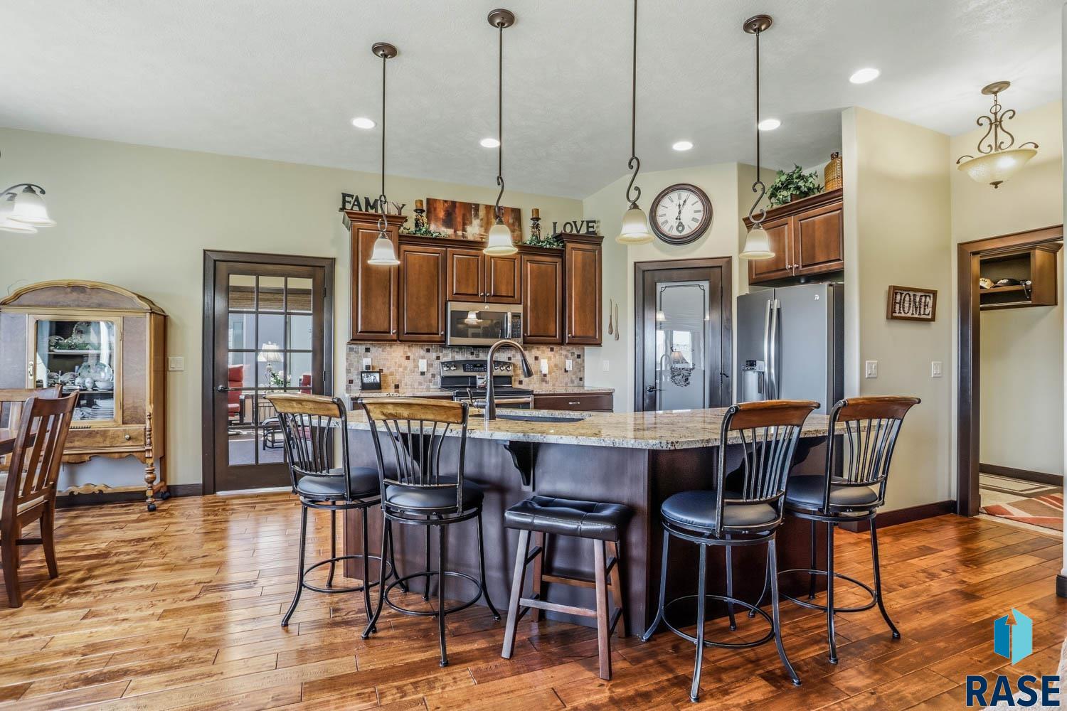 1224 S Monticello Ct