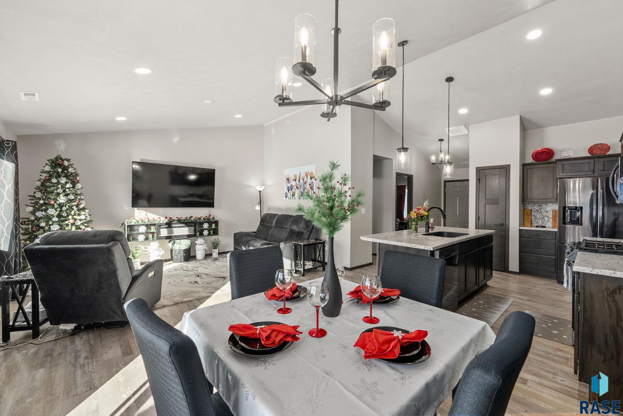 Harrisburg, South Dakota 57032, United States, 2 Bedrooms Bedrooms, ,2 BathroomsBathrooms,Residential,Active,243134