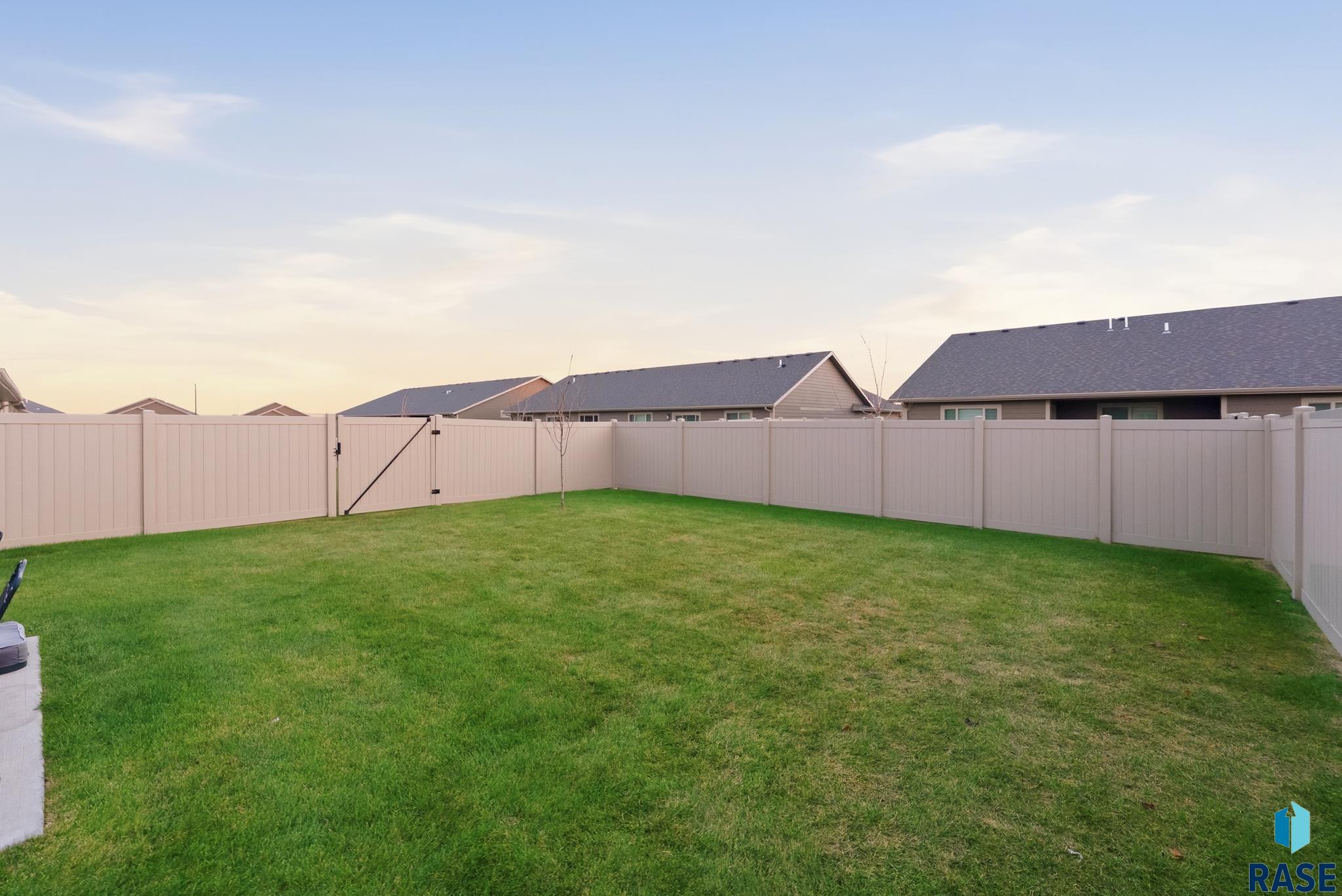 Harrisburg, South Dakota 57032, United States, 2 Bedrooms Bedrooms, ,2 BathroomsBathrooms,Residential,Active,243134