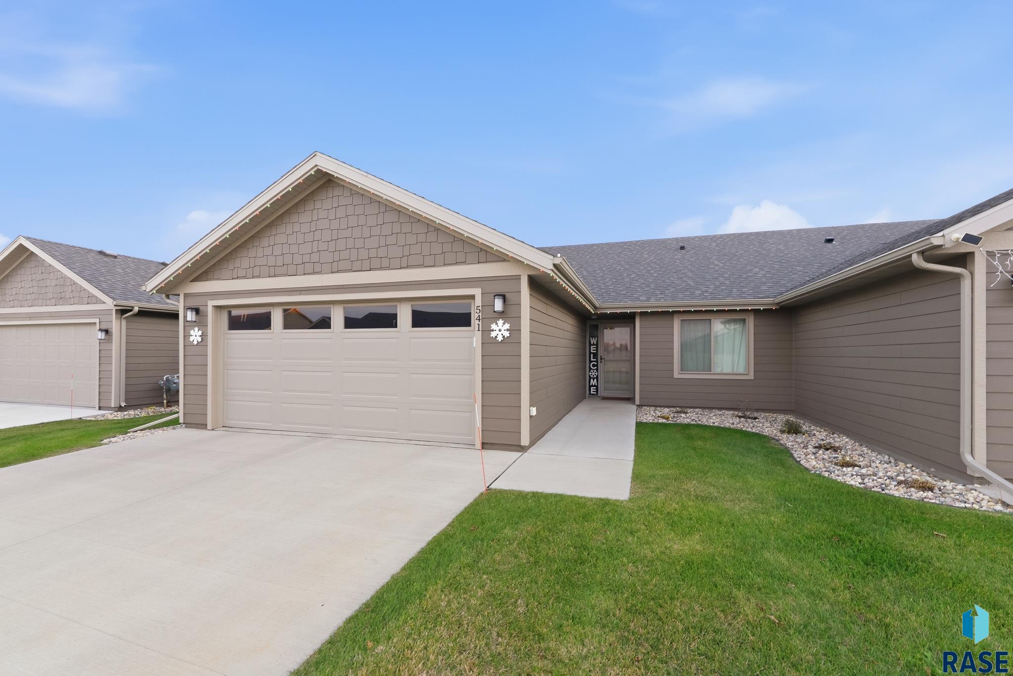 Harrisburg, South Dakota 57032, United States, 2 Bedrooms Bedrooms, ,2 BathroomsBathrooms,Residential,Active,243134