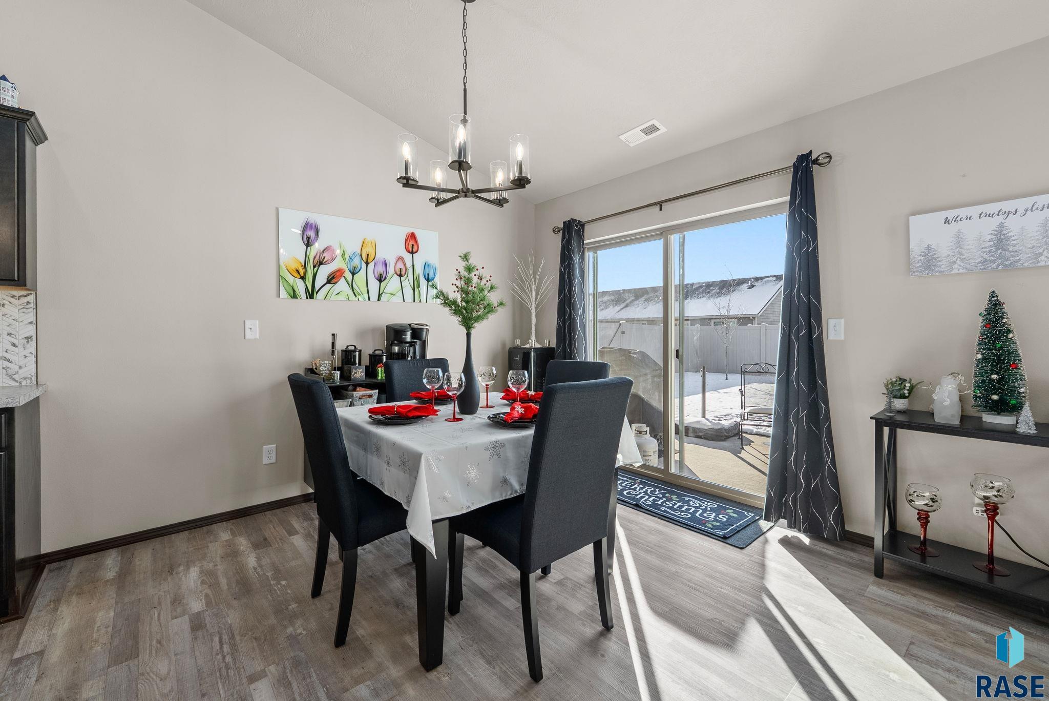 Harrisburg, South Dakota 57032, United States, 2 Bedrooms Bedrooms, ,2 BathroomsBathrooms,Residential,Active,243134