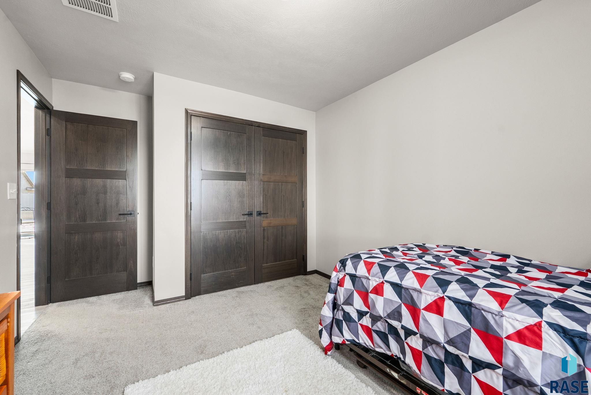 Harrisburg, South Dakota 57032, United States, 2 Bedrooms Bedrooms, ,2 BathroomsBathrooms,Residential,Active,243134