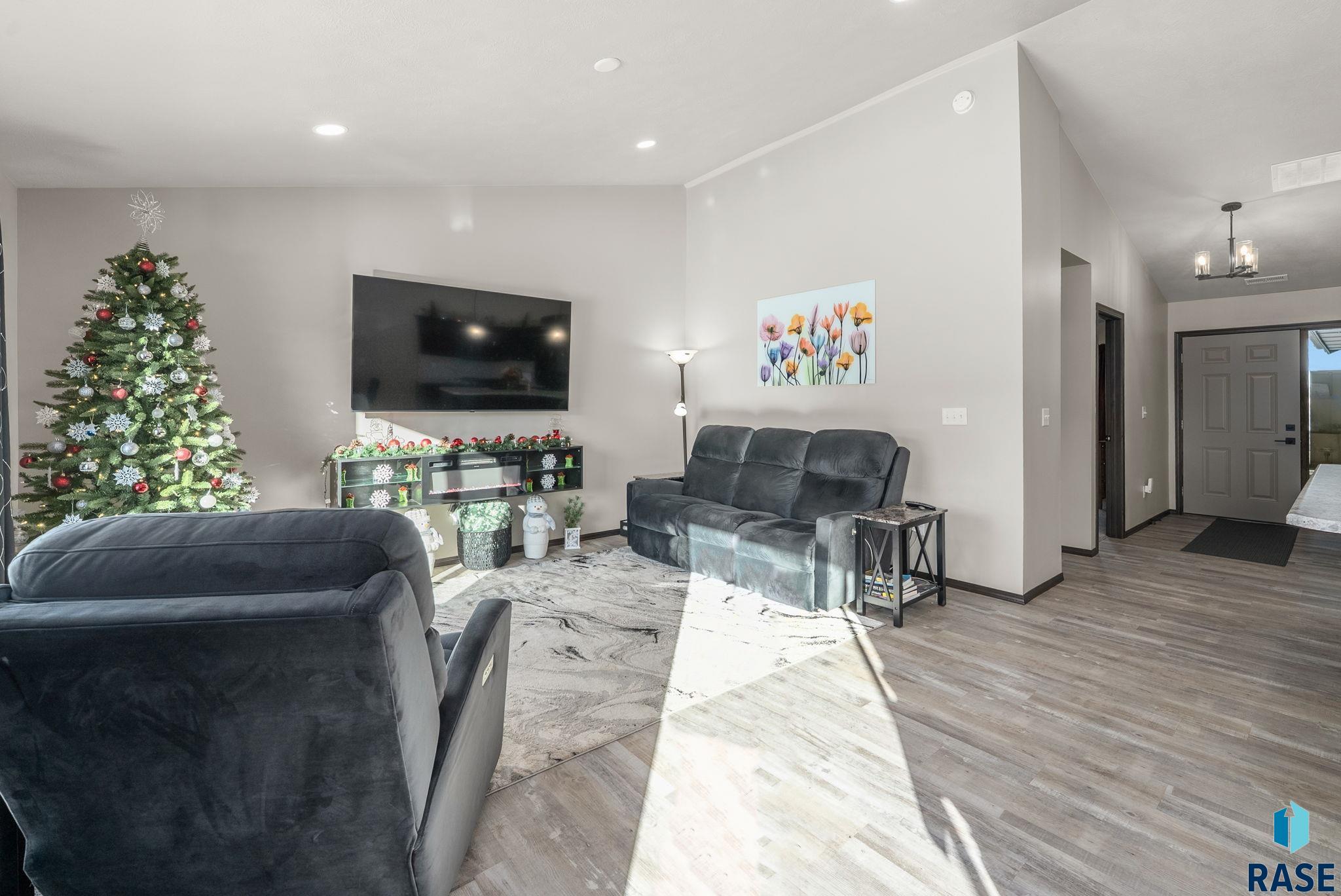 Harrisburg, South Dakota 57032, United States, 2 Bedrooms Bedrooms, ,2 BathroomsBathrooms,Residential,Active,243134