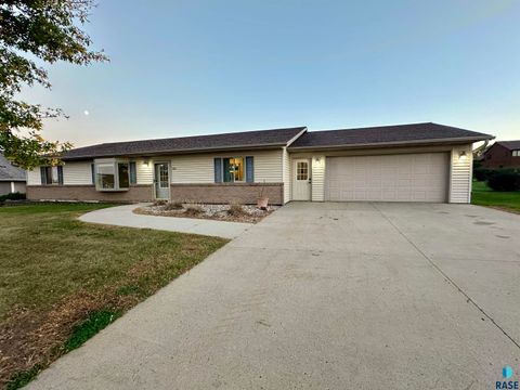 Homes For Sale - 106 E Christensen Drive<br/> Luverne, MN 56156