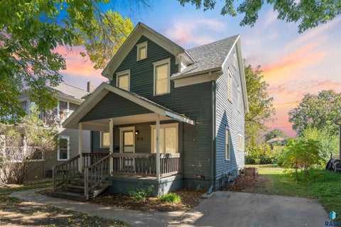Photo of 810 S Main Ave, Sioux Falls, SD 57104 (MLS # 22607852)