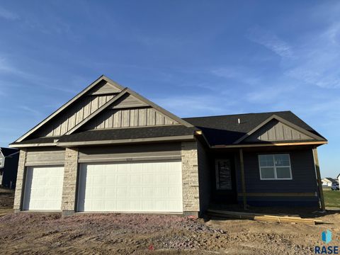 Photo of 6216 W Goldberg Dr, Sioux Falls, SD 57107 (MLS # 22603617)