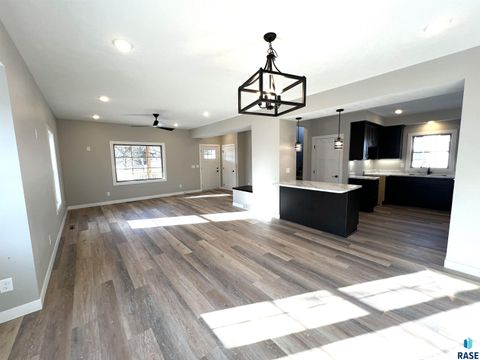 Homes For Sale - 306 N Main Street<br/> Viborg, SD 57070