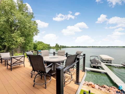 Townhouse For Sale - 6008 Sunset Boulevard<br/> Madison, SD 57042