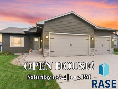 Photo of 7305 E Corinth St, Sioux Falls, SD 57110 (MLS # 22607957)