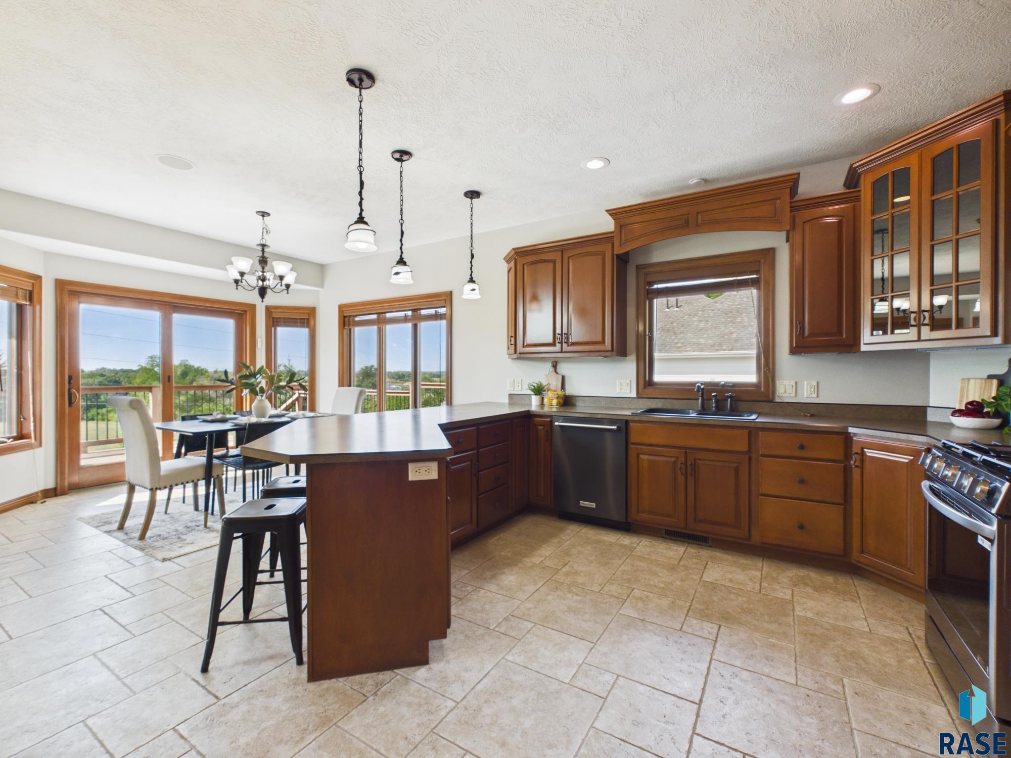 509 S Horizon Cir