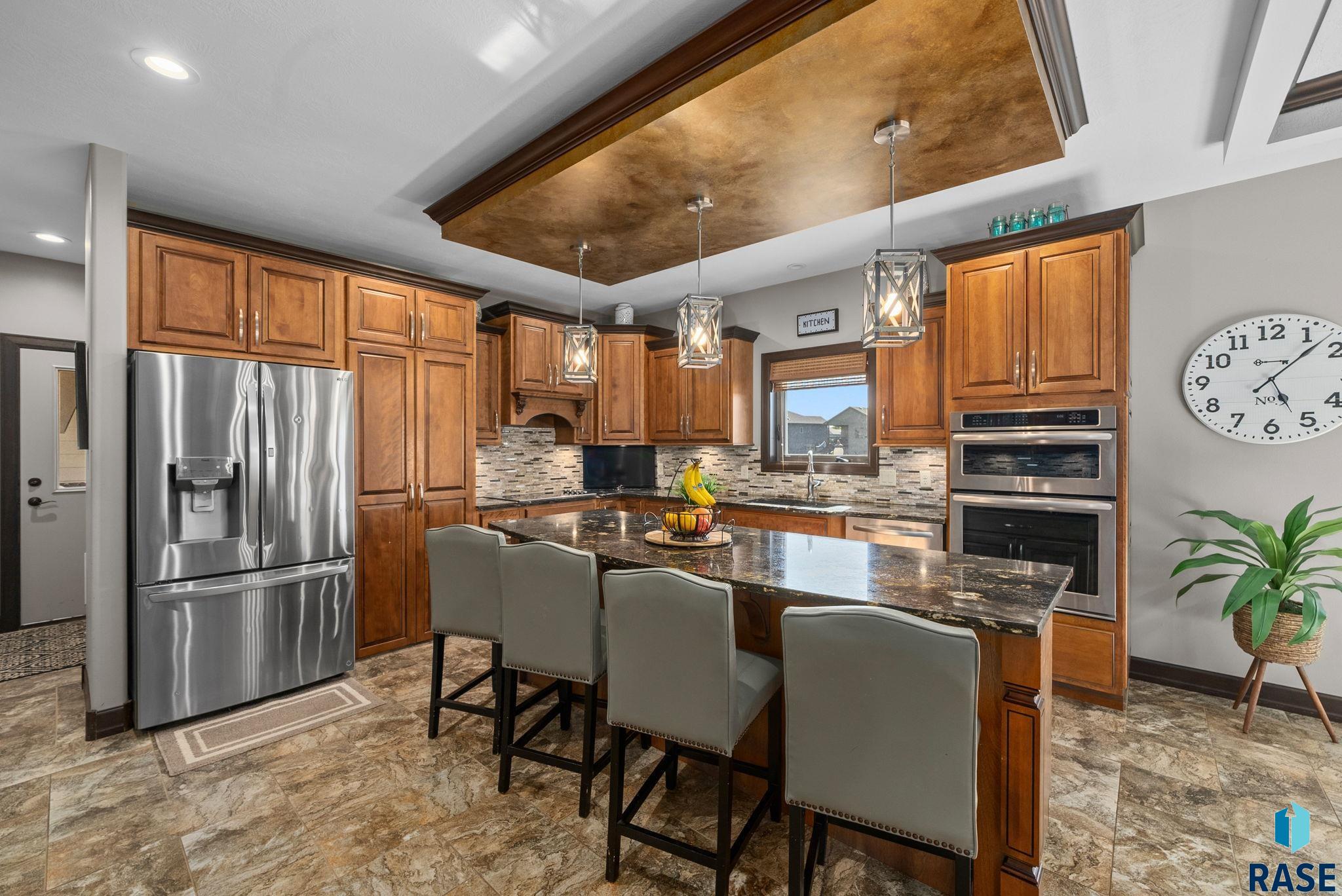 Sioux Falls, South Dakota 57106, United States, 7 Bedrooms Bedrooms, ,4 BathroomsBathrooms,Residential,Active,253619