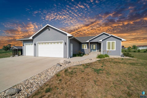 Homes For Sale - 25398 454th Avenue<br/> Montrose, SD 57048
