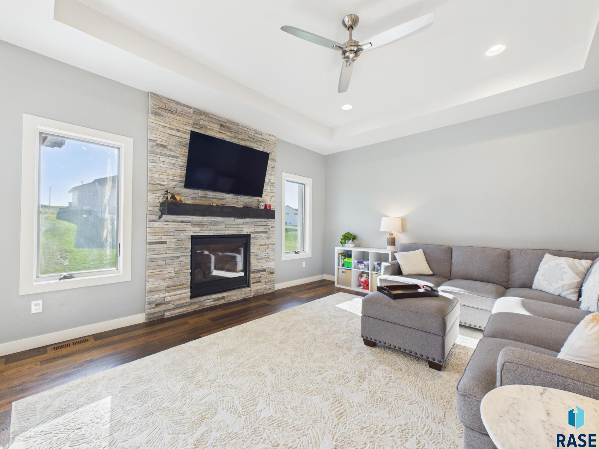 604 N Willow Creek Ave