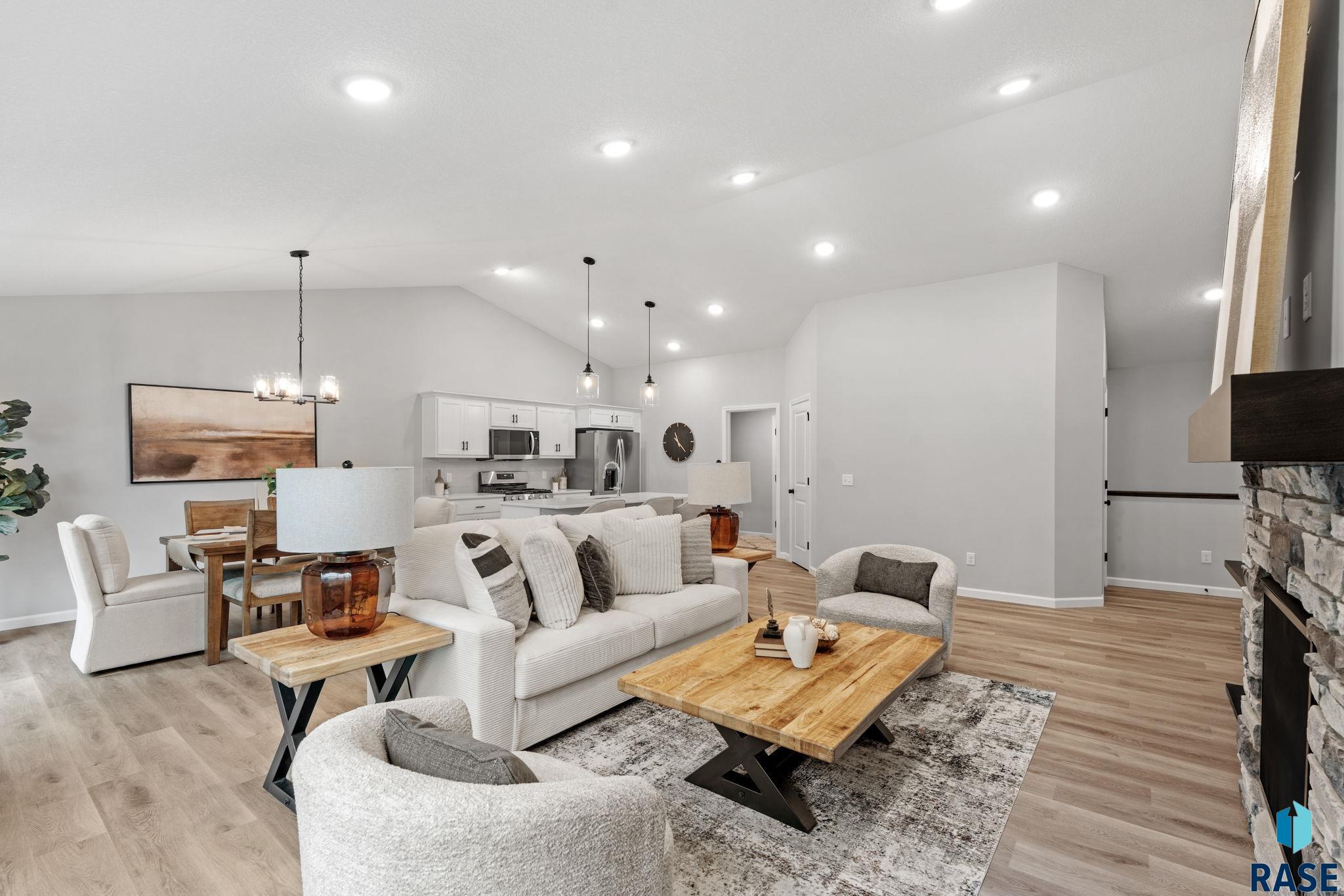 6300 W Goldberg Dr