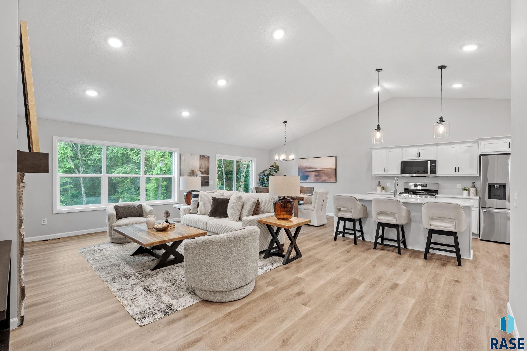 6300 W Goldberg Dr
