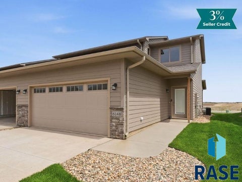 Townhouse For Sale - 6148 S Bison Place<br/> Sioux Falls, SD 57108