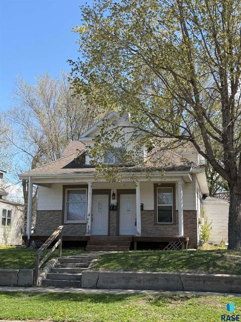 Photo of 310 N Sherman Ave, Sioux Falls, SD 57103 (MLS # 22603062)
