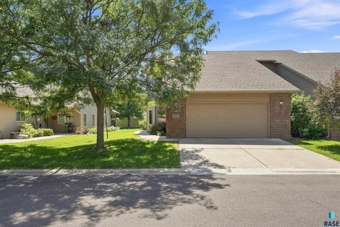 Townhouse For Sale - 3562 91st Place<br/> Sioux Falls, SD 57108