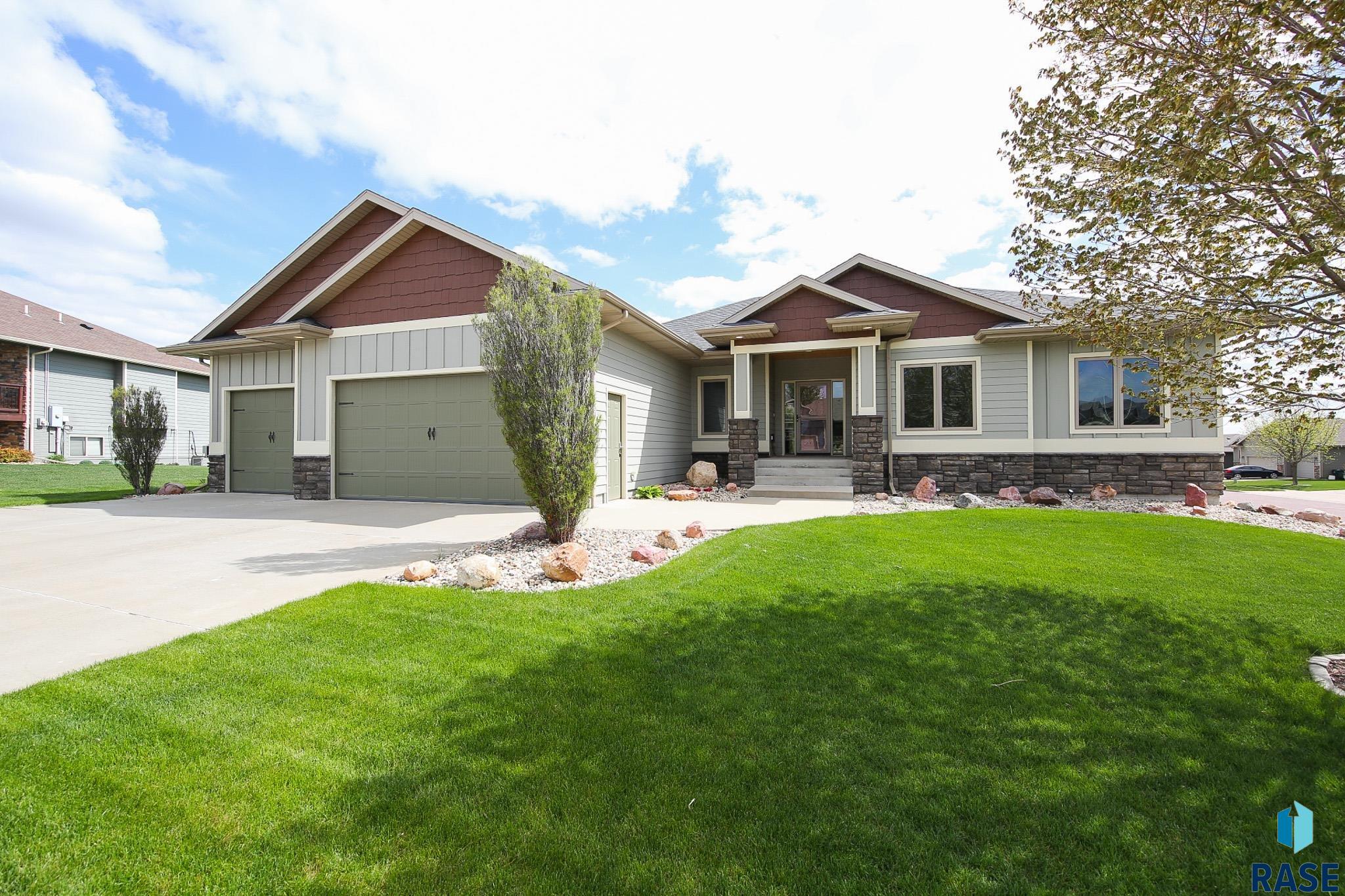 8201 E Arctic Willow Cir