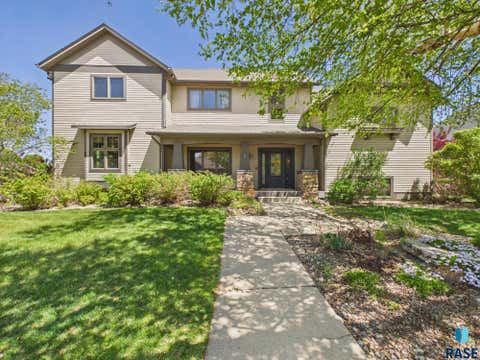 Homes For Sale - 1600 S Parkview Boulevard<br/> Brandon, SD 57005