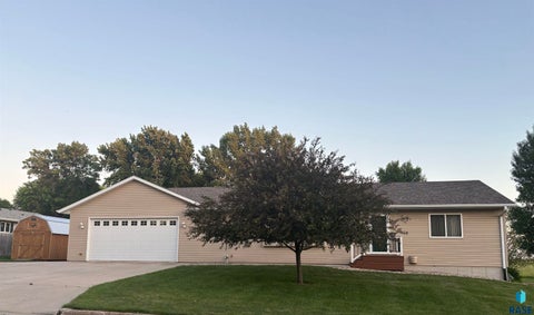 Homes For Sale - 103 W Alton Avenue<br/> Flandreau, SD 57028