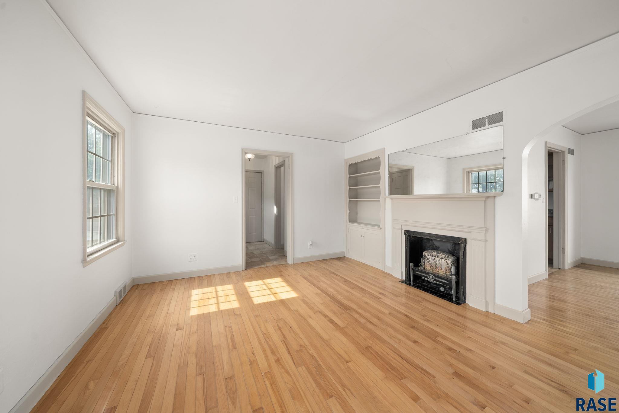 Sioux Falls, South Dakota 57104, United States, 3 Bedrooms Bedrooms, ,2 BathroomsBathrooms,Residential,Active,256505