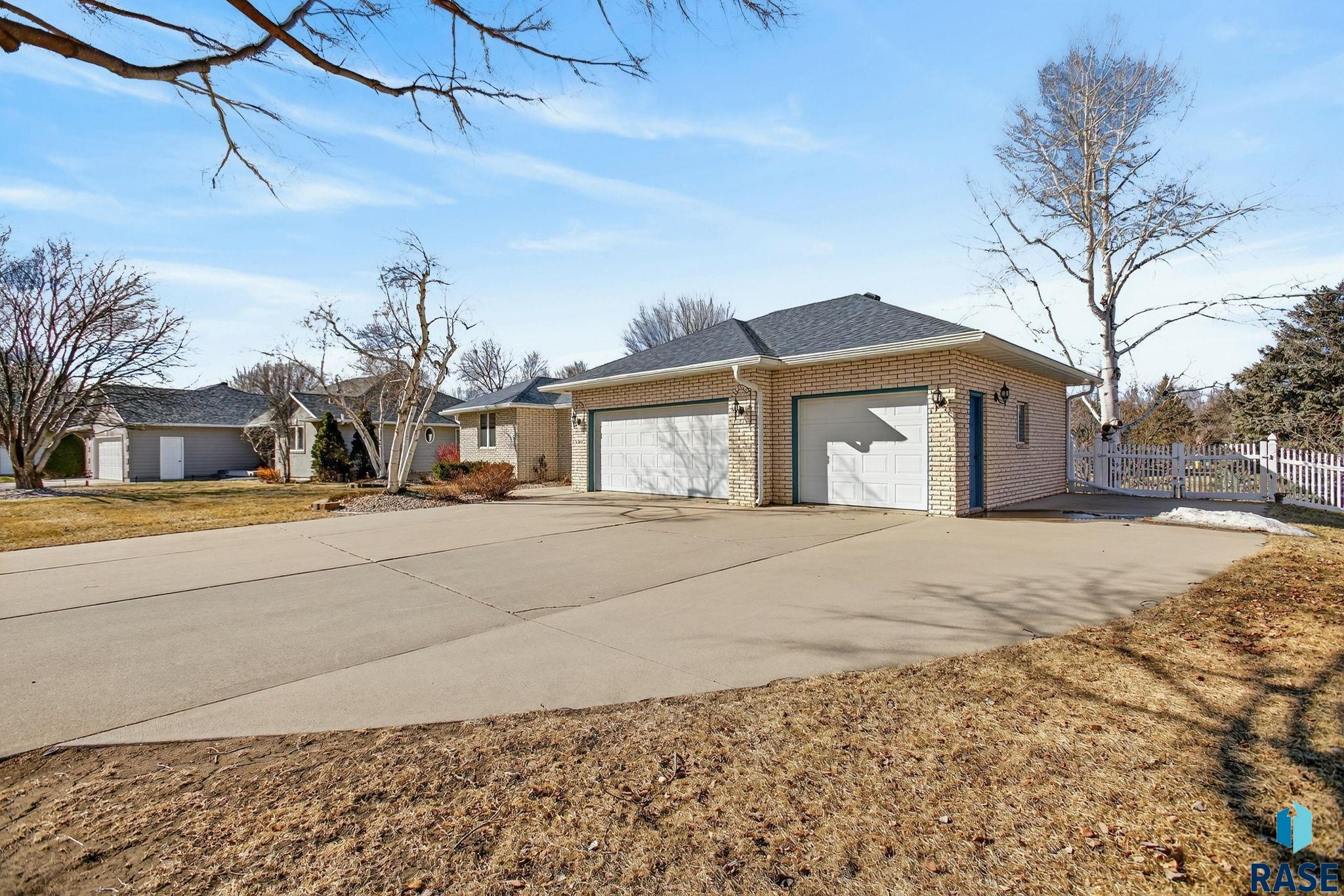1244 S Stoney Pointe Ct