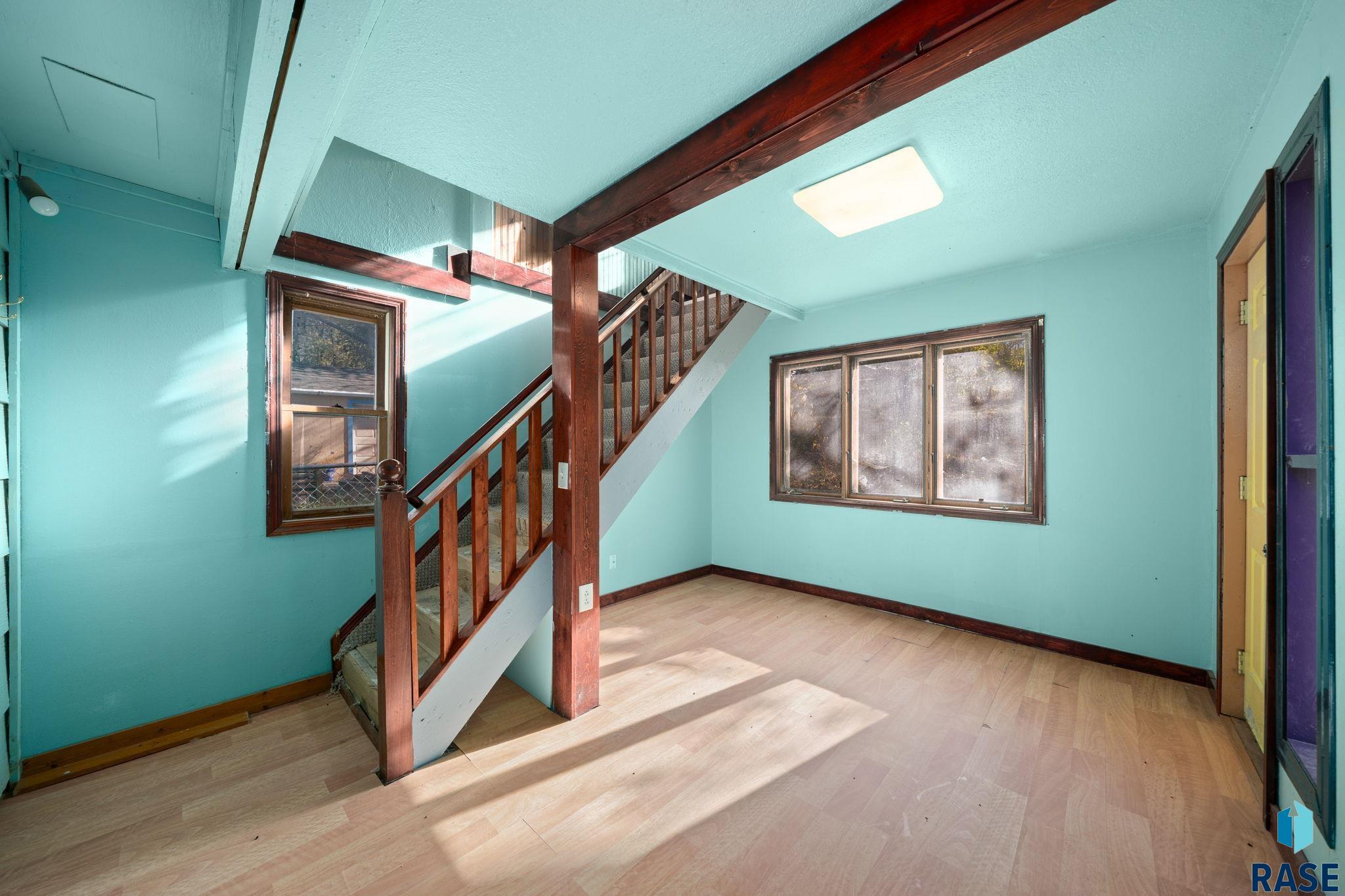 Sioux Falls, South Dakota 57104, United States, 3 Bedrooms Bedrooms, ,2 BathroomsBathrooms,Residential,Active,240643