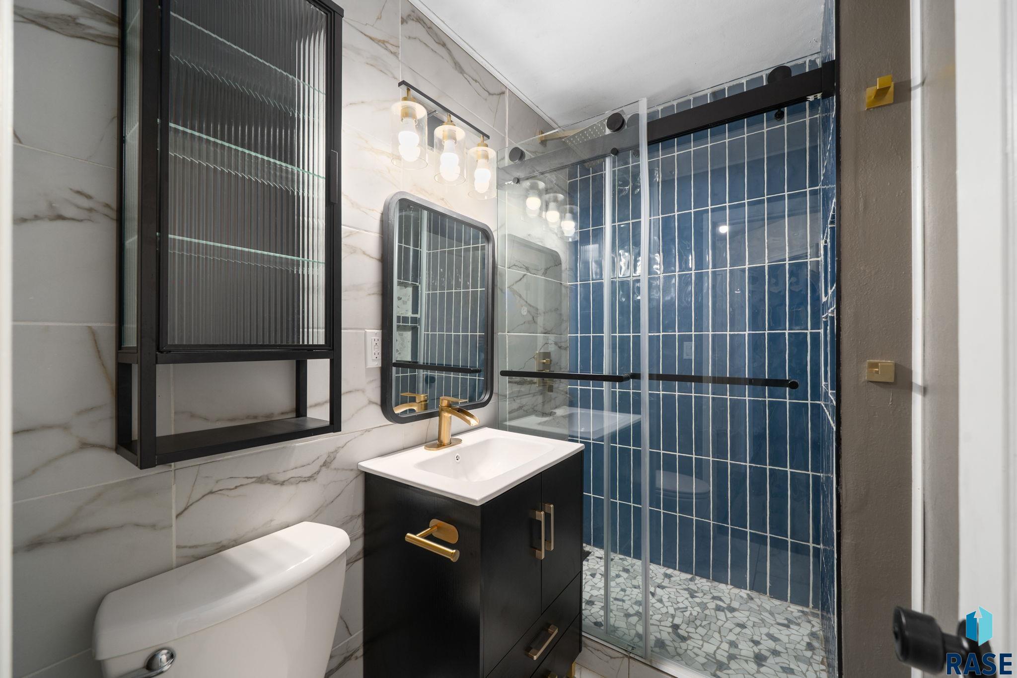 Sioux Falls, South Dakota 57104, United States, 3 Bedrooms Bedrooms, ,2 BathroomsBathrooms,Residential,Active,240643