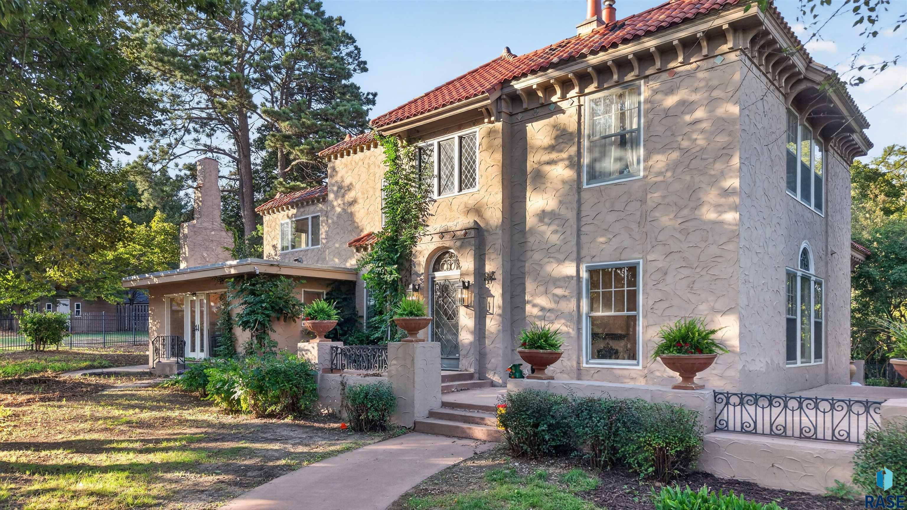 21 S Riverview HTS