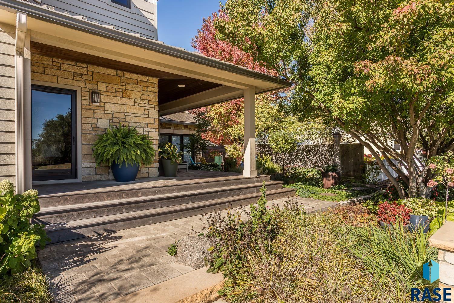 505 N Pasque Flower Trl