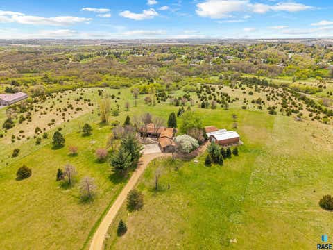 Photo of 8701 E Maple St, Brandon, SD 57005 (MLS # 22606206)