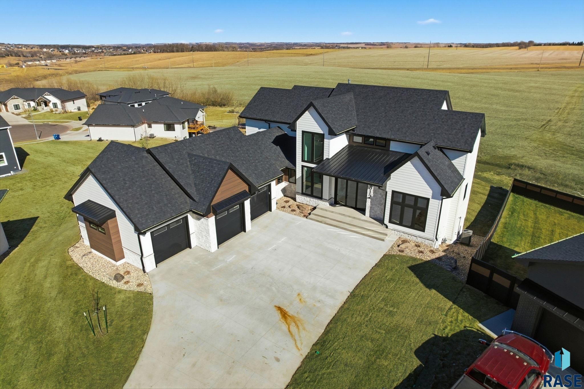 7312 Agate Cir