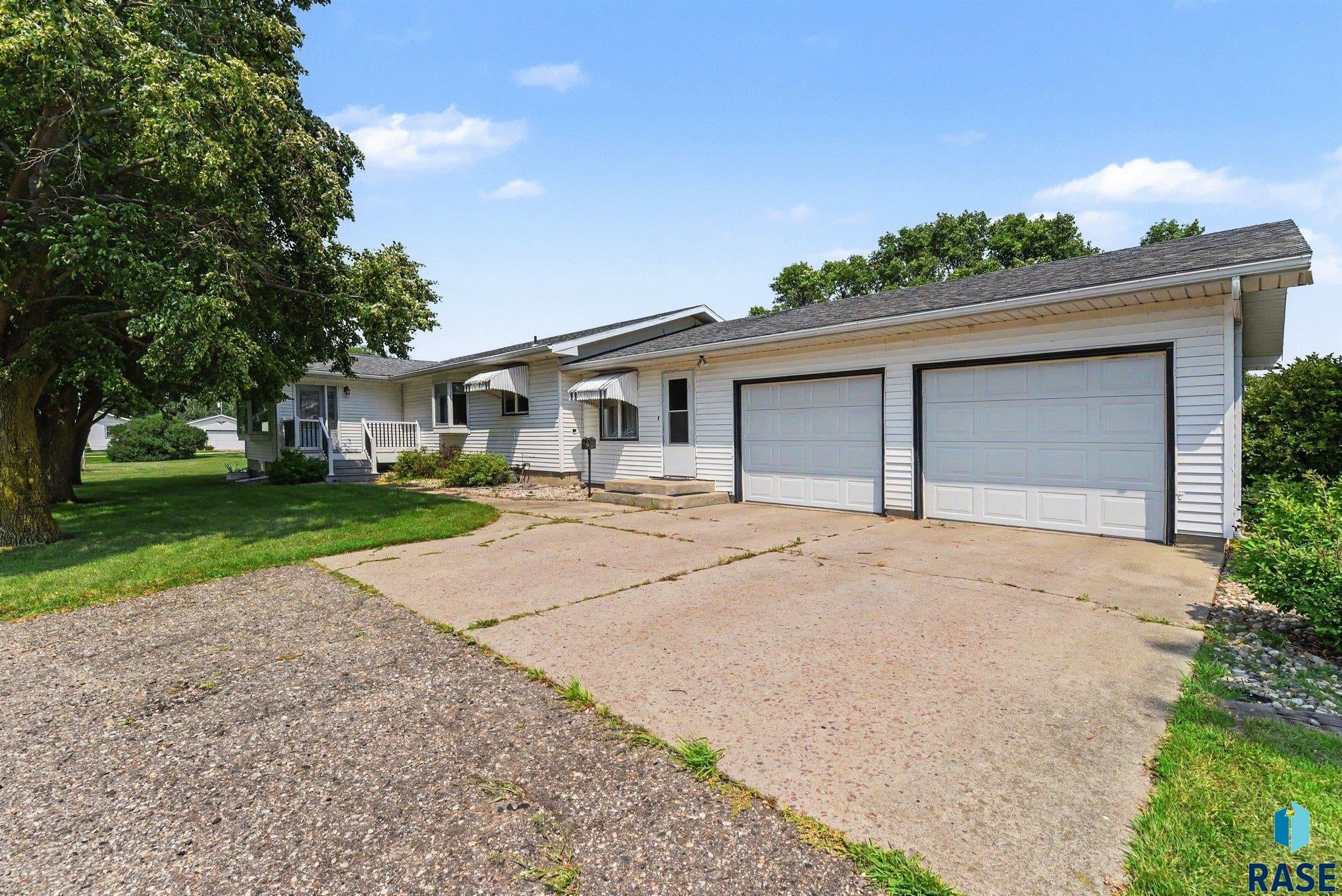 520 S Pleasant Ave