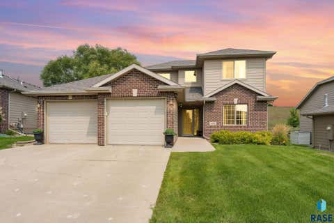 Photo of 5016 S Winston Ln, Sioux Falls, SD 57108 (MLS # 22606147)
