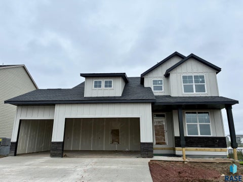 Photo of 5628 E Ashwood Cir, Sioux Falls, SD 57108 (MLS # 22606990)