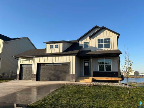 Photo of 5628 E Ashwood Cir, Sioux Falls, SD 57108 (MLS # 22606990)