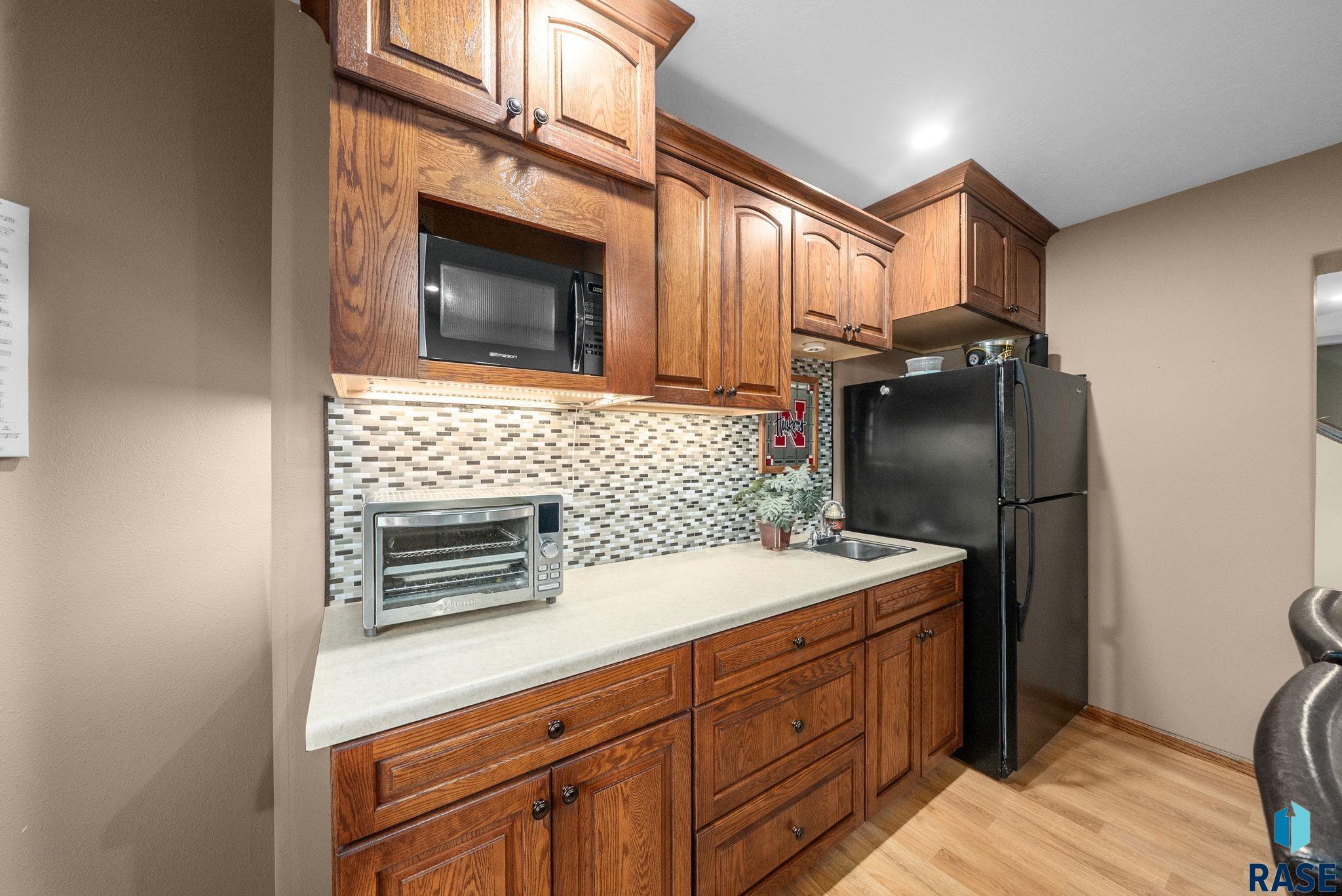 Sioux Falls, South Dakota 57108, United States, 4 Bedrooms Bedrooms, ,4 BathroomsBathrooms,Residential,Active,226775