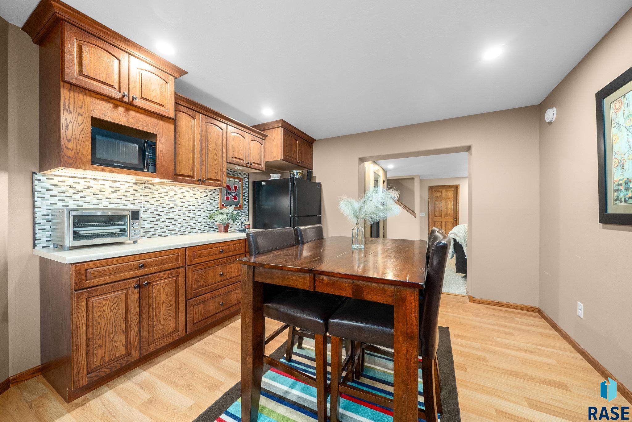 Sioux Falls, South Dakota 57108, United States, 4 Bedrooms Bedrooms, ,4 BathroomsBathrooms,Residential,Active,226775