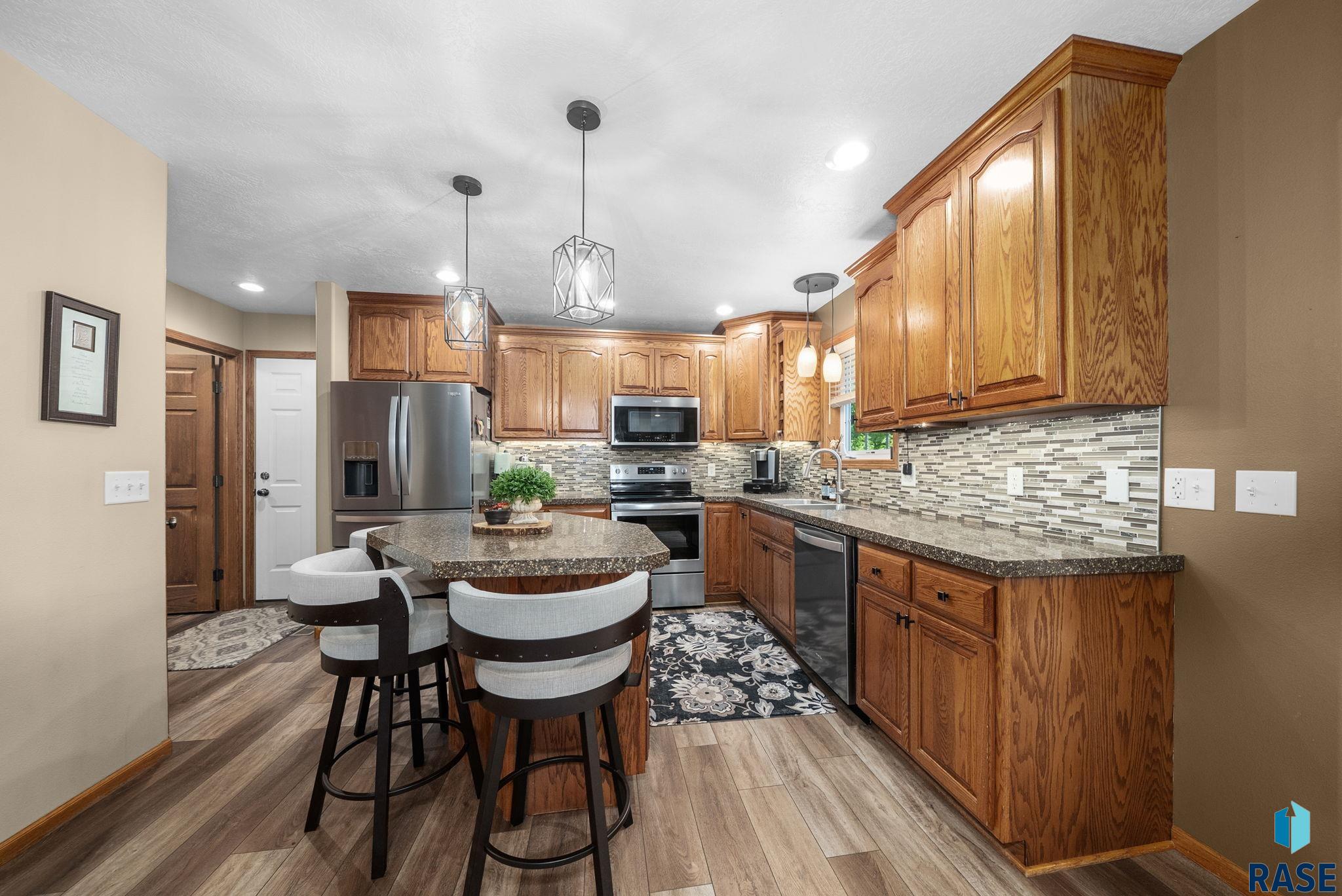 Sioux Falls, South Dakota 57108, United States, 4 Bedrooms Bedrooms, ,4 BathroomsBathrooms,Residential,Active,226775