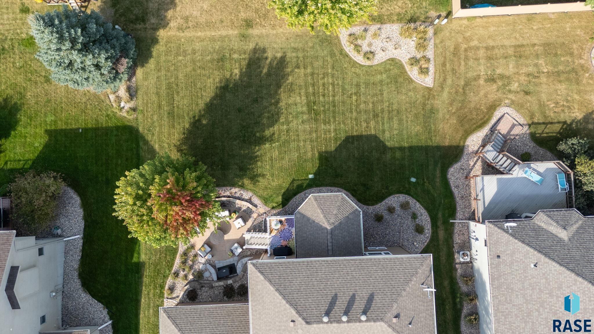 Sioux Falls, South Dakota 57108, United States, 4 Bedrooms Bedrooms, ,4 BathroomsBathrooms,Residential,Active,226775