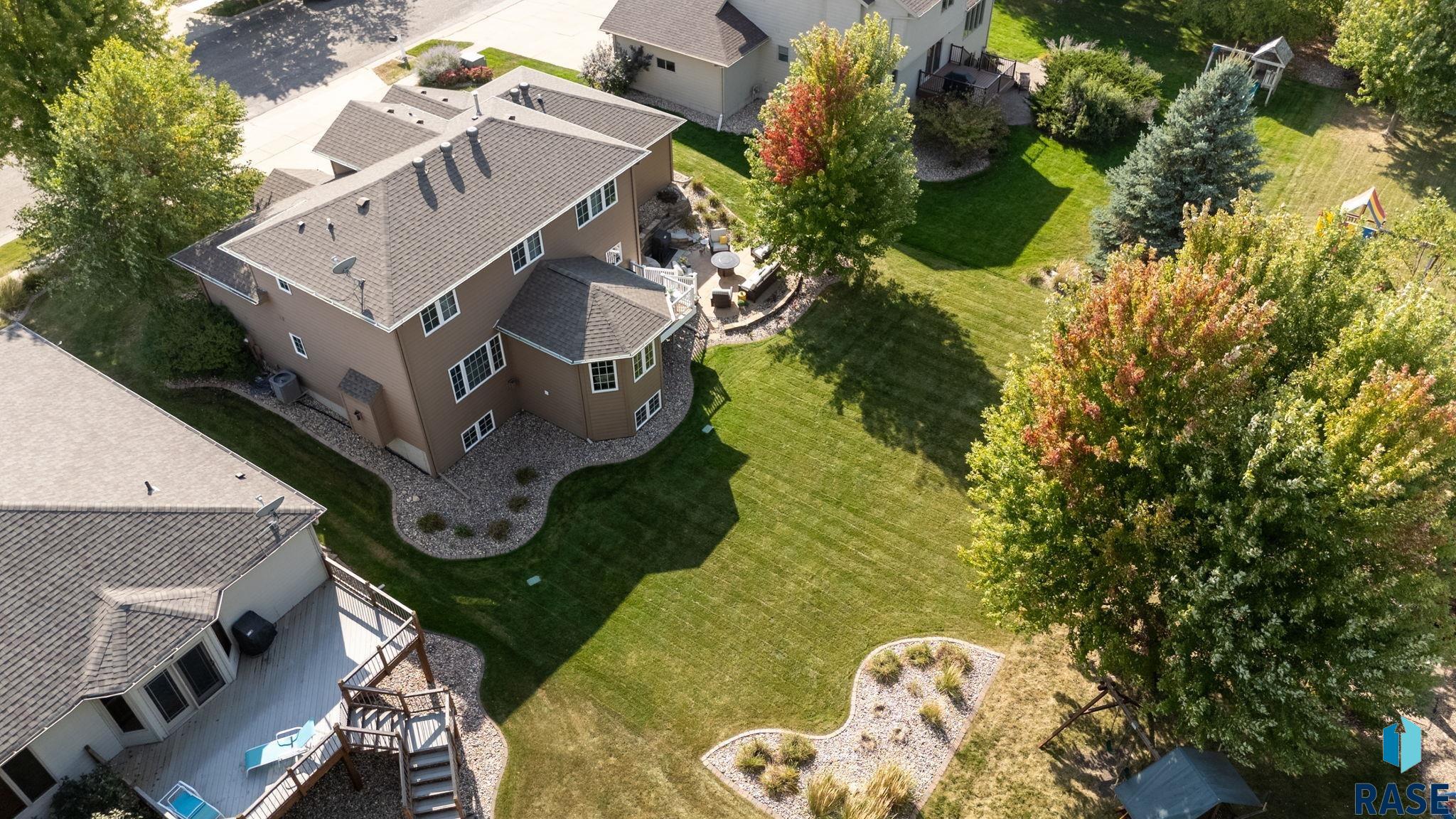 Sioux Falls, South Dakota 57108, United States, 4 Bedrooms Bedrooms, ,4 BathroomsBathrooms,Residential,Active,226775