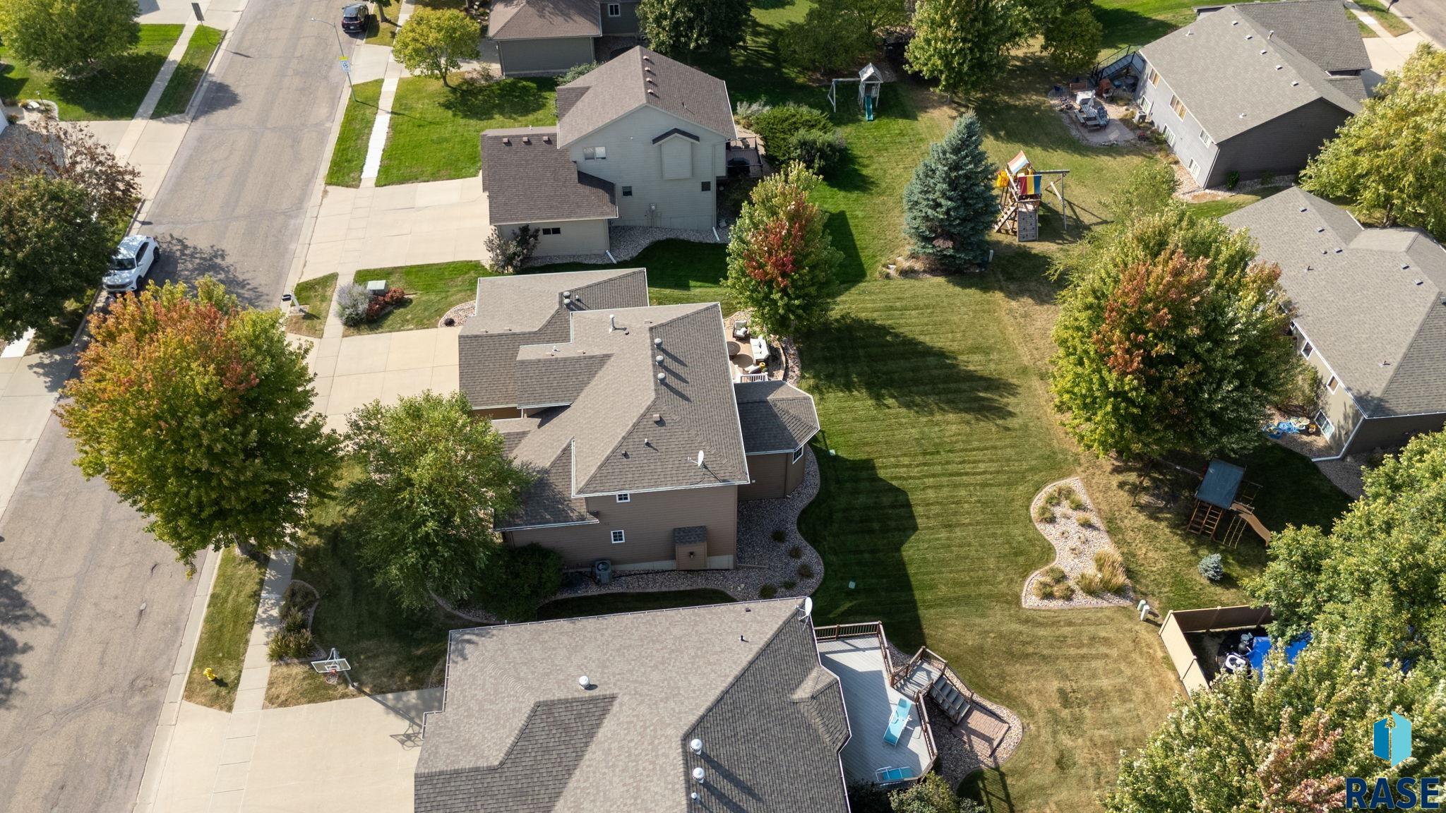 Sioux Falls, South Dakota 57108, United States, 4 Bedrooms Bedrooms, ,4 BathroomsBathrooms,Residential,Active,226775