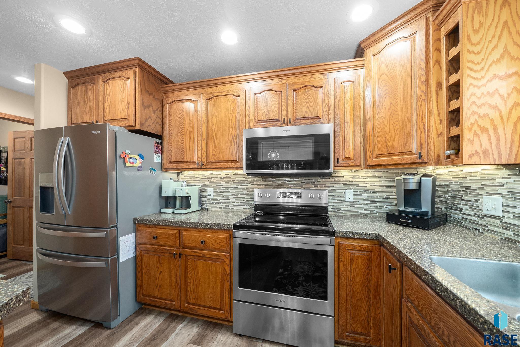 Sioux Falls, South Dakota 57108, United States, 4 Bedrooms Bedrooms, ,4 BathroomsBathrooms,Residential,Active,226775