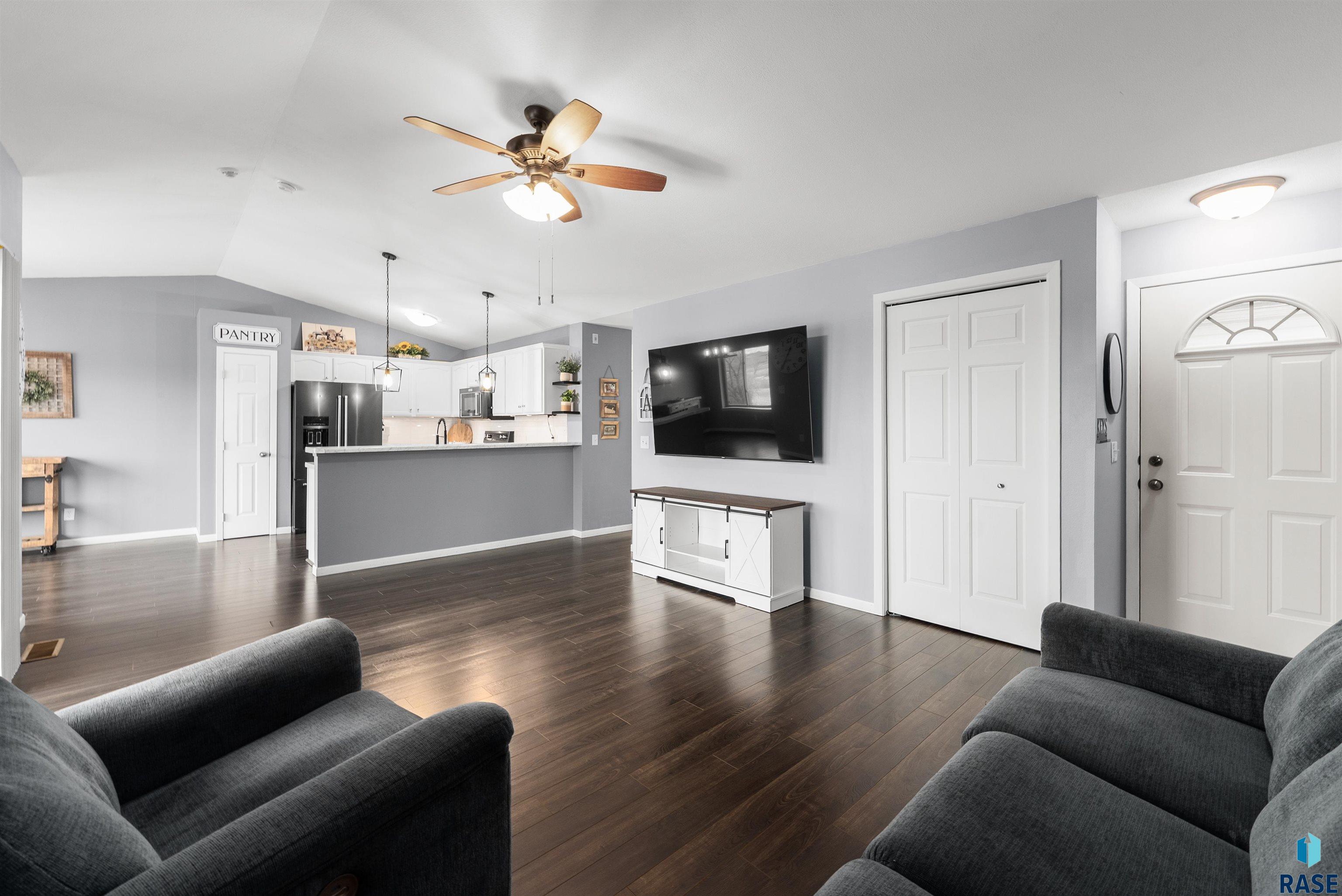 4912 S Klein Ave 28