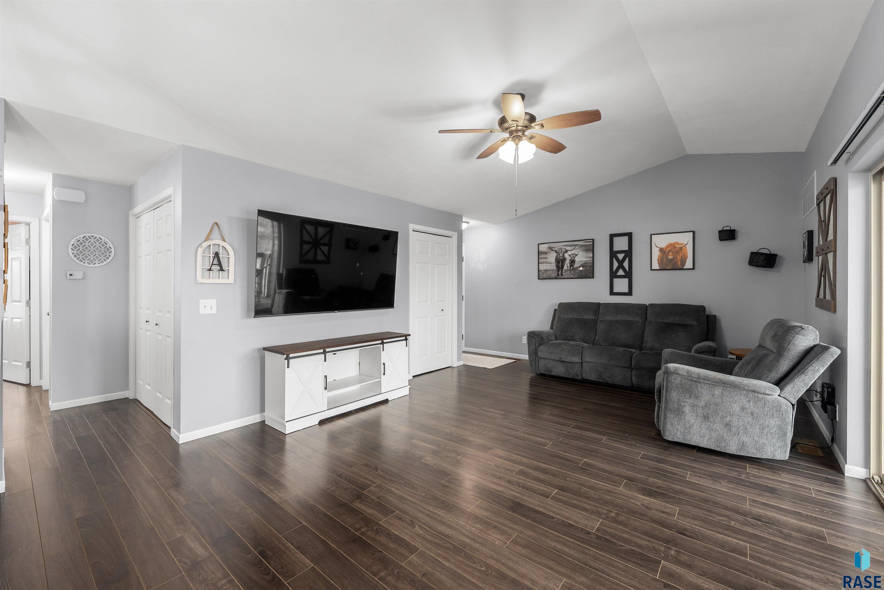 4912 S Klein Ave 28